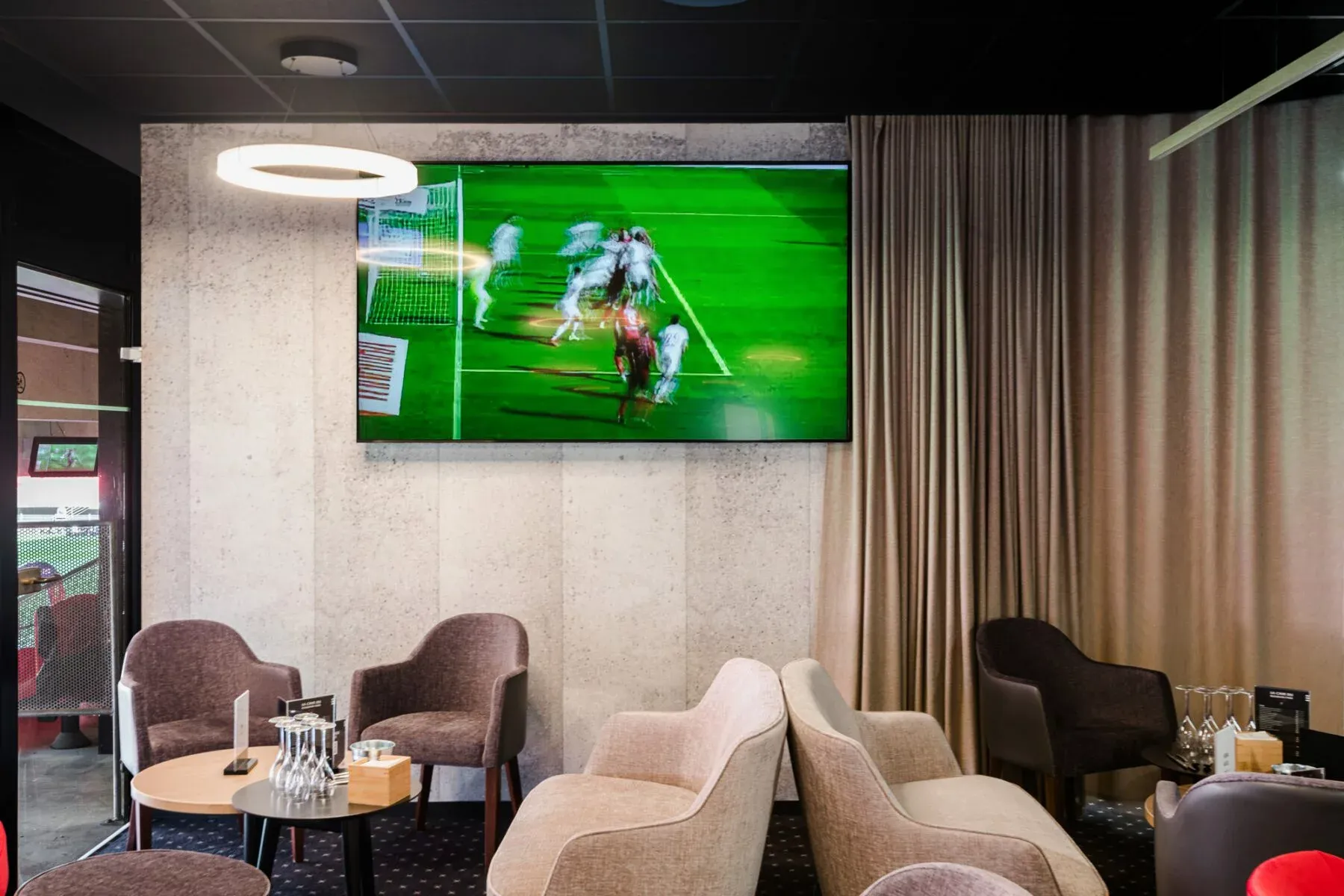 Atelier Loyer ARCHITECTE RENNES Atelier Loyer ARCHITECTE RENNES Leya Hallereau Loyer Architecture Stade Rennais 16 Salon Convivio