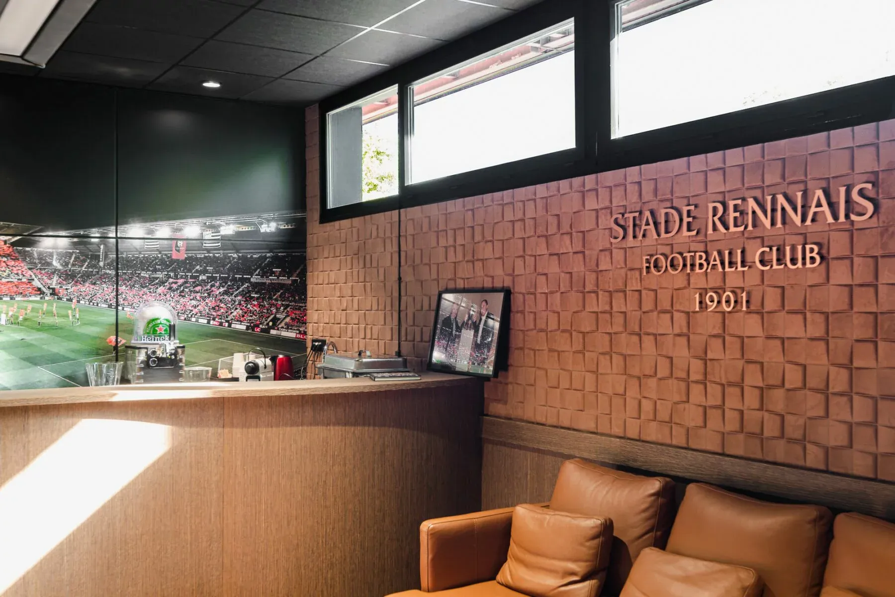 Atelier Loyer ARCHITECTE RENNES Atelier Loyer ARCHITECTE RENNES Leya Hallereau Loyer Architecture Stade Rennais 6 Salon Presidentiel